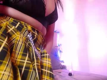 Hairy cam model 4nndree_, 21 yrs live now