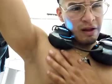 69leonar69 • leche24y • New York, United States • public