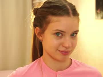 _gentle_kisses_, 18 years old, Let's do booty massage in doggy! I'm Liza, It's my 1st day here. Let's have fun together #german #british #18 #young #teen [100 tokens remaining], webcam photo