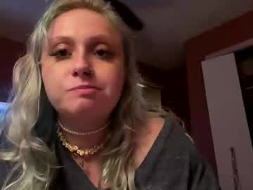 _peaceoutgirlscout_, Topless [1906 tokens left] #fnew #young #bigboobs #milf #trimmed #big ass, webcam photo
