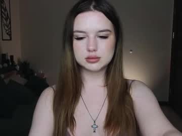 _sunny_mood, 18 years old, Goal: hey #lovense #new #18 #teen #young - Next Goal: show outfit, webcam photo
