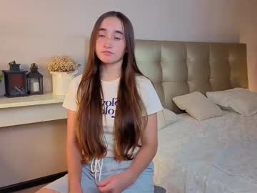 _tease_please_, 18 years old, Goal: for fun today! Hey, I'm Nika! It’s my first day here! #young #new #shy #cute #18 [40 tokens remaining], webcam photo