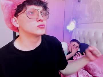 A_call_of_love big cock cam stud 19 yrs streaming live