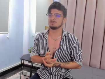 Aaronfuentes7, Hard! Cock! Hi!  I'm New here come Talks to me ! [74 tokens left]  #latino #beard #new #tattoos #glasses, webcam photo