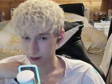 Aaronswtor big cock cam stud 19 yrs streaming live