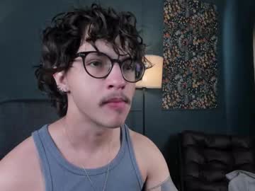 Hairy cam model Adammiers live now