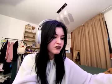Adelineschempp, 18 years old, Hello im Djiu! Goal - make a heart #new #teen #shy #18 #cute [30 tokens remaining], webcam photo