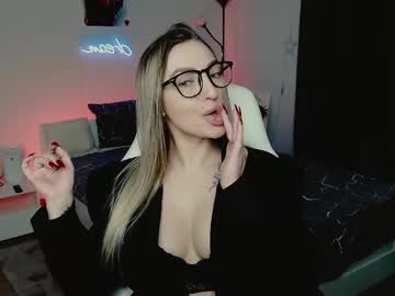 adriana_campbell - Live EU Performer