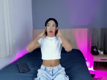 Alaiaguerra, GOAL: Suck fingers [30 tokens remaining] The fantasy you didn't know you needed... until now. #bigcock #nonude #young #teen #latina, webcam photo