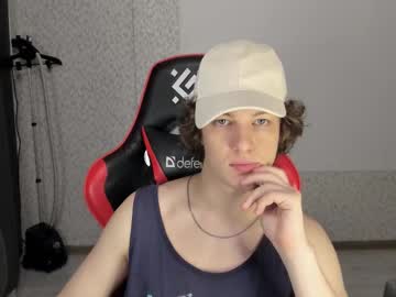 Alex_mactavish, take off T-shirt [199 tokens left] #lovense #bigcock #cum #young #muscle, webcam photo