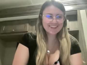 Alexisdanielxo, 18 years old, Naughty Tuesday Cum join me! ?? Start my night and show my fit [775 tokens left] #new #18 #bigboobs #teen #young, webcam photo