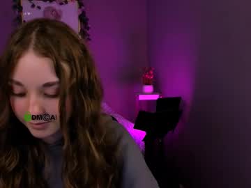Alisabliss, 19 years old, GOAL: play nipples [256 tokens remaining] Welcome to my room! #cute #shy #nonude #18 #lovense, webcam photo