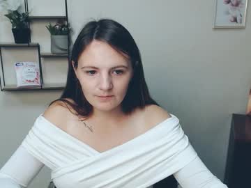 Alissa_dream_, spank ass in panties #shy #18 #bigass #new #teen # [109 tokens remaining], webcam photo