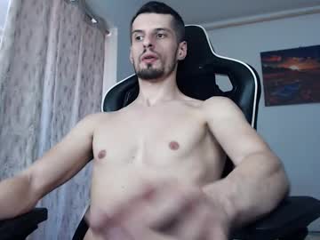 Muscle cam star Alphamastertodd, 30 yrs