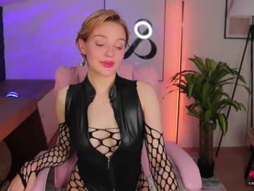 Hairy cam model Amanda__fox, 24 yrs live now