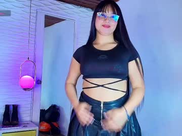 Skinny Asian cam girl Ambar_boot live in HD
