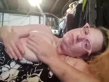 Analashley69 • bignaturaltits46y • United States • public