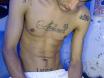 Live gay cam model Andersonz9827 yrs streaming now in HD