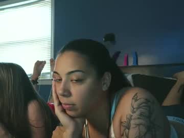 Andixxo • lesbians • New York, United States • public