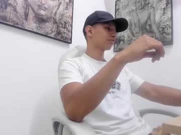 Andre_blow, GOAL: Get Naked [44 tokens remaining] Welcome to my room! #bigass #bigcock #muscle #young #cum, webcam photo