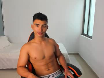 Muscle cam star Andrew_jonhes