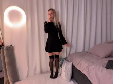 Catch me live as Angelrosalie in premium male cam shows
