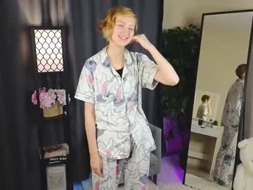 Annamarieminucci, 18 years old, The goal: take off shirt ? I'm Anna , im #new here!! #shy #18 #blonde #teen [0 tokens remaining], webcam photo