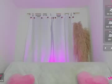 Squirting cam girl Annie_loff age 20 yrs live now