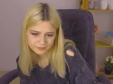 Apheliastar, 18 years old, Apheliastar's room #new #18 #nonude #blonde  #teen, webcam photo