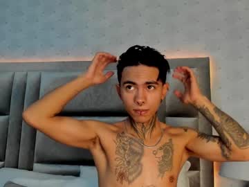 Live twink cam Apolobiker, age 25 yrs nude and streaming