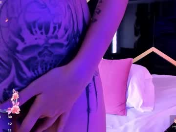 Hairy cam model Aradiacleo, 99 yrs live now