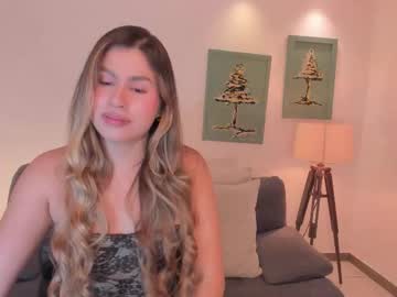 Arialanne, 25 years old, GOAL: show boobs + nipple play [8 tokens remaining] ?Could you play with my pussy and my ass - NO PUSSY TODAY? #latina #blonde #bigass #natural #new, webcam photo