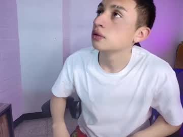 Live gay cam model Aronn_sweet18 yrs streaming now in HD