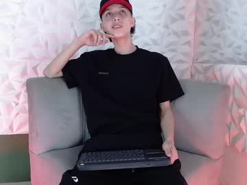 Arthur_cox, GOAL: Big Cum Show [775 tokens remaining] Welcome to my room! #new #bigdick #pvt #cum #18, webcam photo
