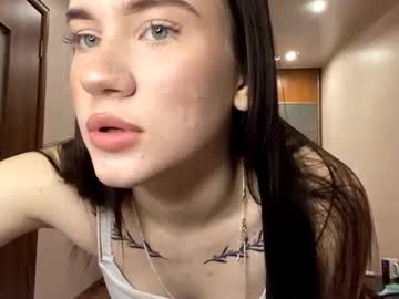 Arthurnezat, 18 years old, Goal: play with my lips - My name is Katy and I'm #18 year old and i am #shy #new #young girl with #skinny figure and it's my first day here [65 tokens remaining], webcam photo