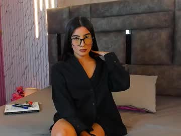 Arykhalifa, 22 years old, rub me slow while I tease my tits??? [95 tokens left] #natural #feet #smalltits #daddysgirl #young, webcam photo
