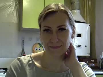 Ashleyxhoney, 39 years old, Goal: ??I will tease you? #cute #new #c2c #feet #tease - Next Goal: ??Dance for you?, webcam photo