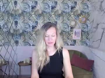 Live Milf Asia_rain_, 44 yrs - Hot Milf Cams