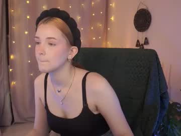 Avaryder, 18 years old, the most beautiful legs of a nurse  - Goal: play with toes +zoom [210 tokens left] #new #18 #nonude #redhead #teen, webcam photo