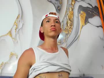 Live gay cam model Axel_latinboy6921 yrs streaming now in HD