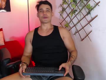 Live gay cam model Axell_dior24 yrs streaming now in HD