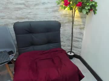 Live Milf Azarianixie, 25 yrs - Hot Milf Cams