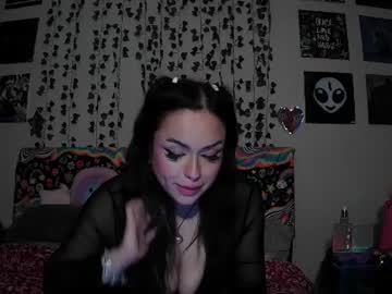 Bbyslugggg • alternativegirl • Texas, United States • public