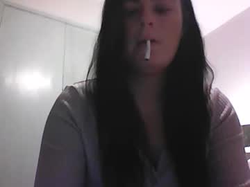 Squirting cam girl Beansontoes live now