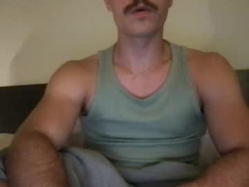 Live cam performer Beebud_27 streaming now