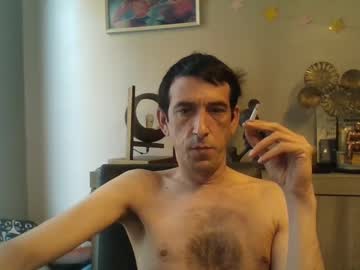 Hairy cam model Belgianboy33, 42 yrs live now