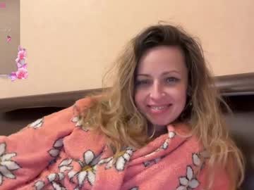 Live Milf Bella__lun - Hot Milf Cams
