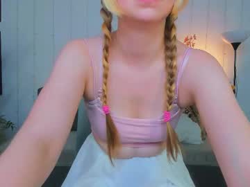 Catch me live as Bellamontgomery, age 18 yrs in premium male cam shows
