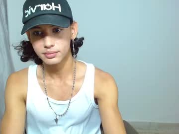 Benjamin_button__, 18 years old, hi guys my names is ZACH, #latino #muscle #bigcock  #young [184 tokens remaining], webcam photo