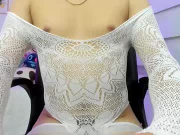 Billieparker_ • boobs • america • public